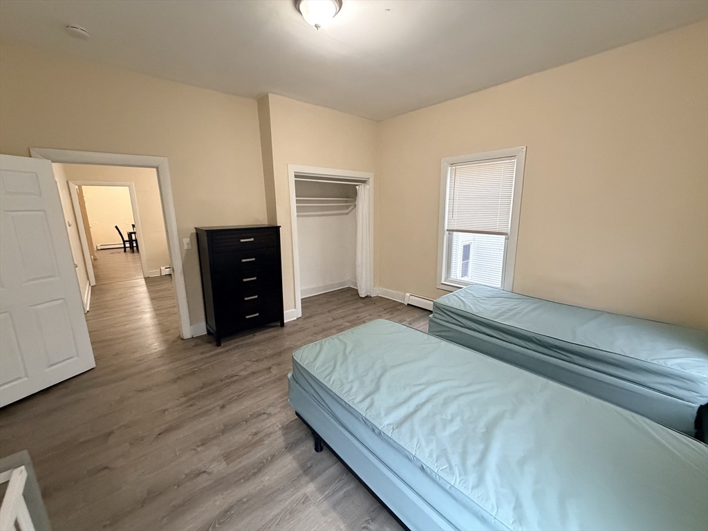 12 King Street Worcester, MA 01610 - Photo 11 of 32