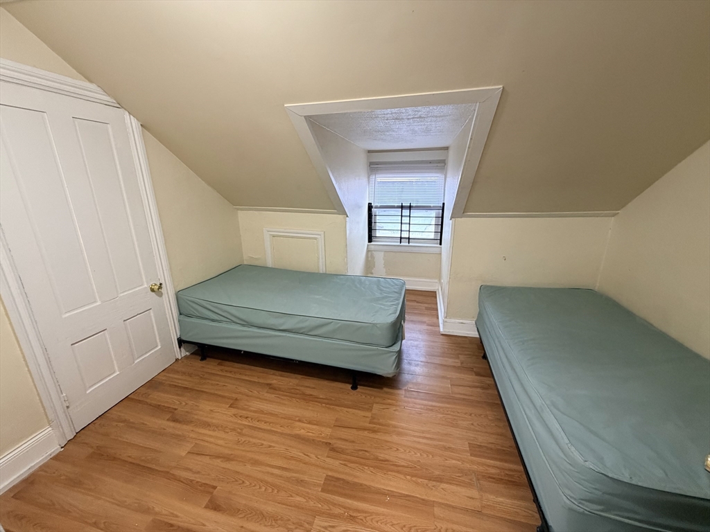 12 King Street Worcester, MA 01610 - Photo 24 of 32