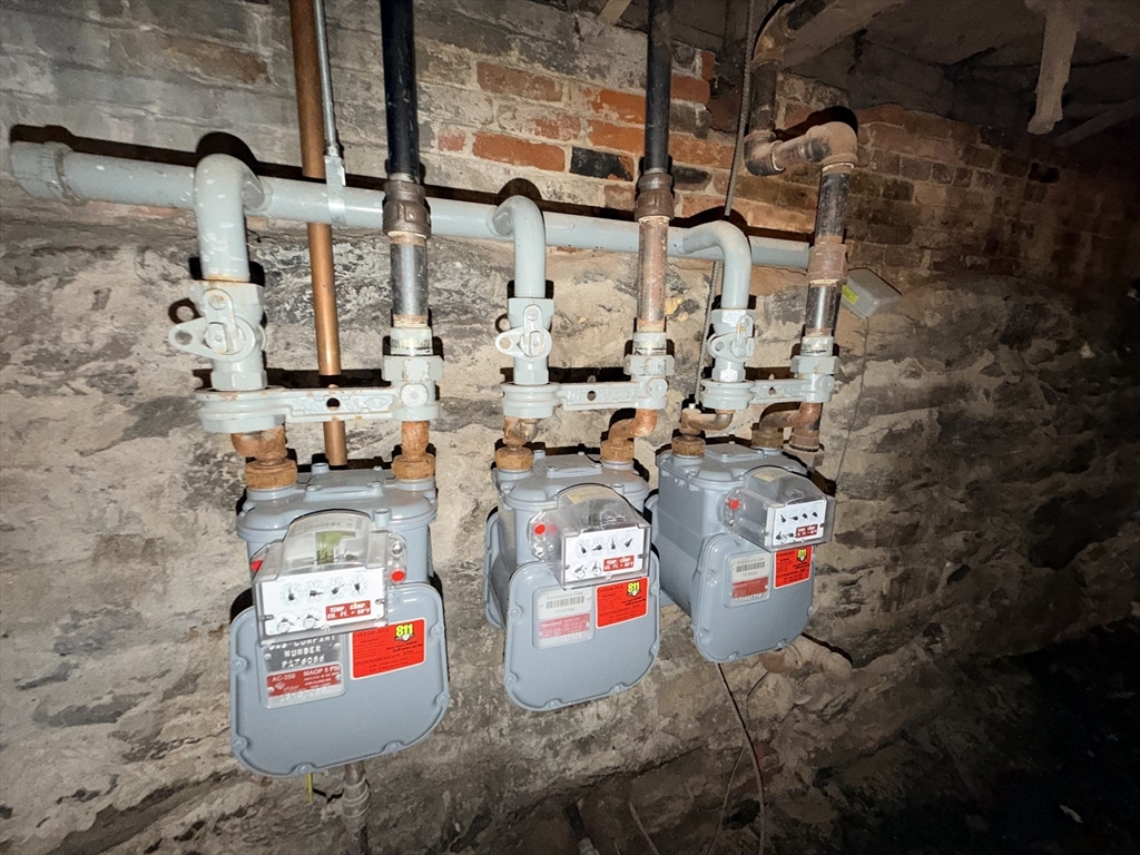 12 King Street Worcester, MA 01610 - Photo 29 of 32