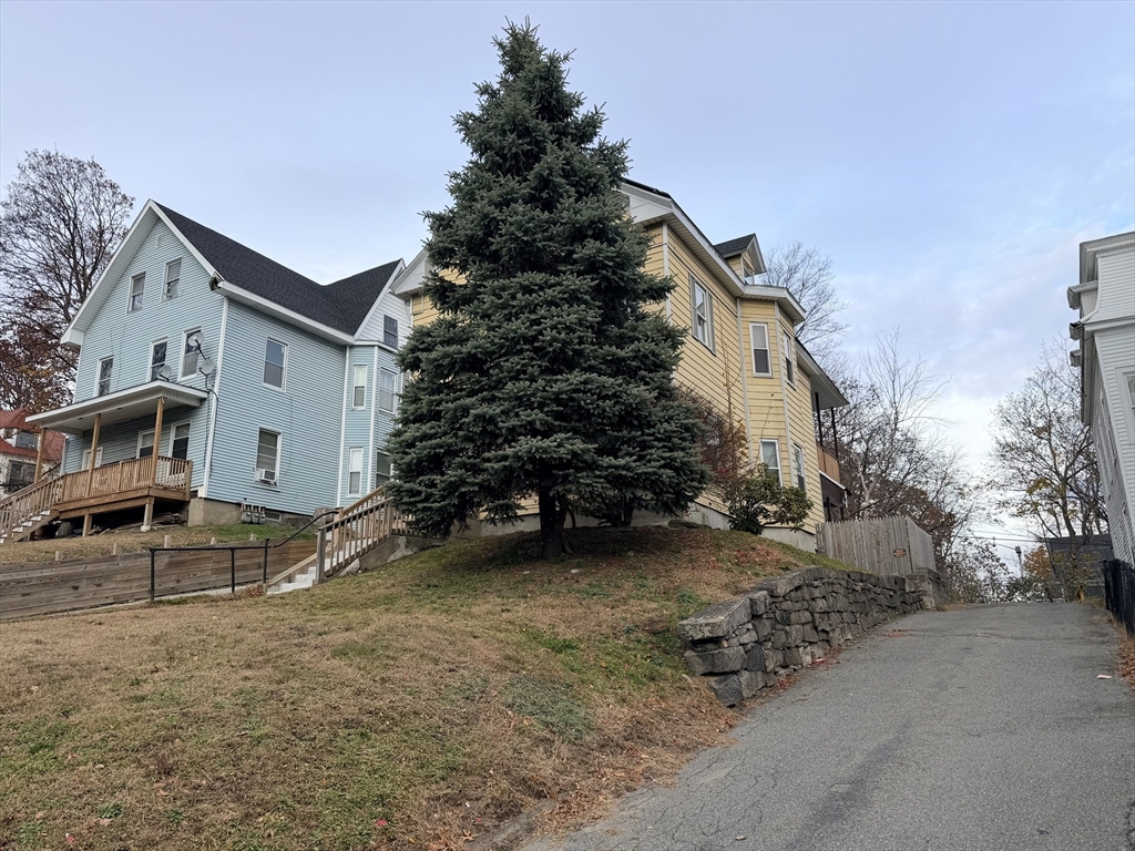 12 King Street Worcester, MA 01610 - Photo 30 of 32