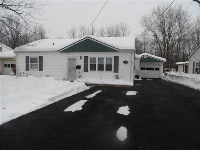 11 Wycliffe Road Waterloo, NY 13165 - Photo 1 of 1 Exterior Front 11 Wycliffe Road, Waterloo,NY