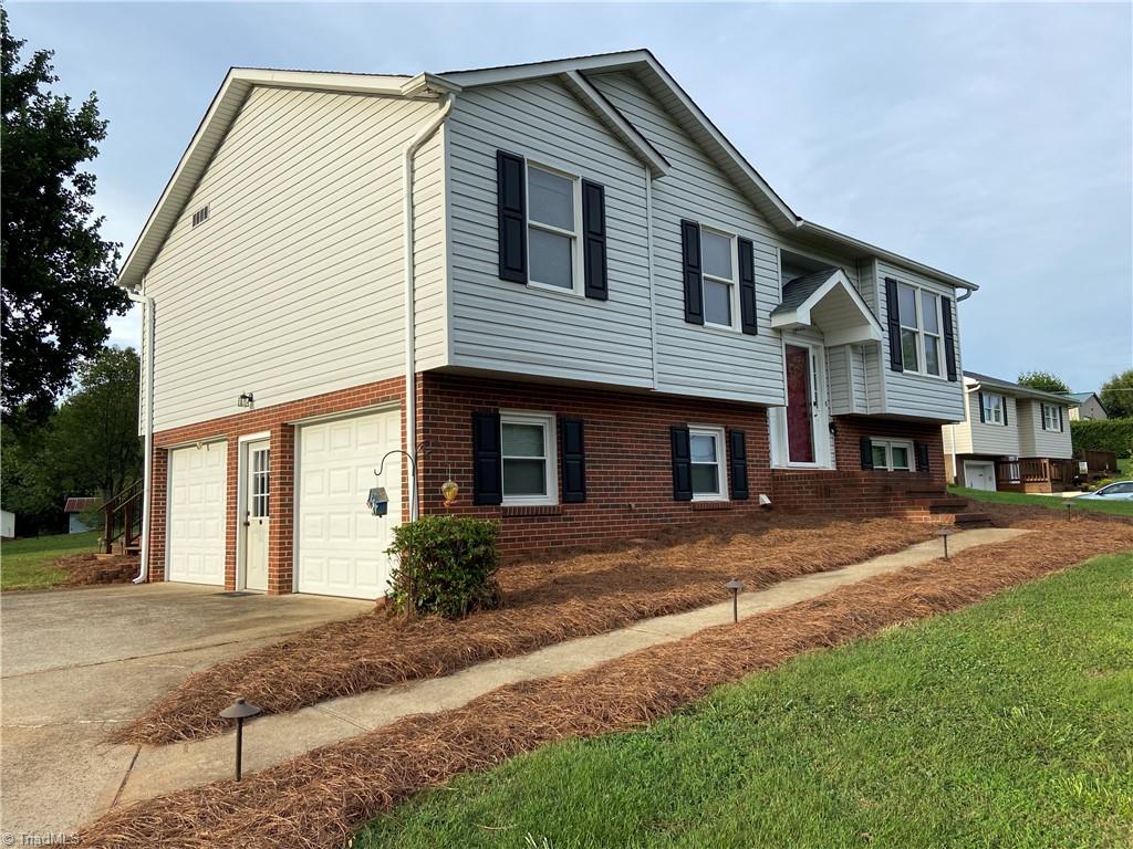 1159 Reeves Mill Road Mount Airy, NC 27030 - Photo 2 of 32 Gallery Image 2