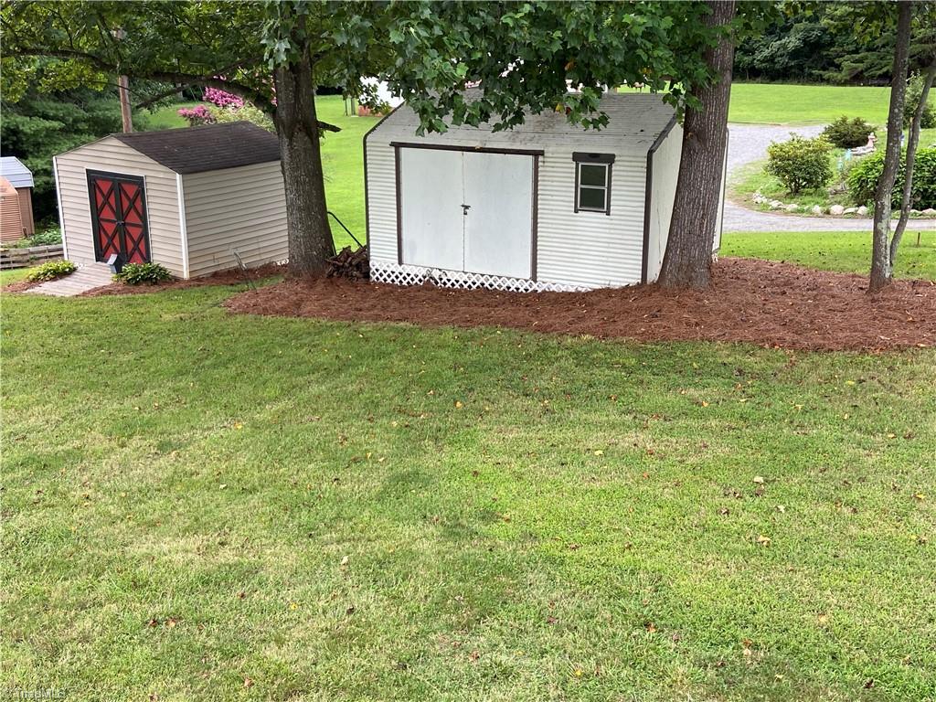 1159 Reeves Mill Road Mount Airy, NC 27030 - Photo 25 of 32 Gallery Image 25