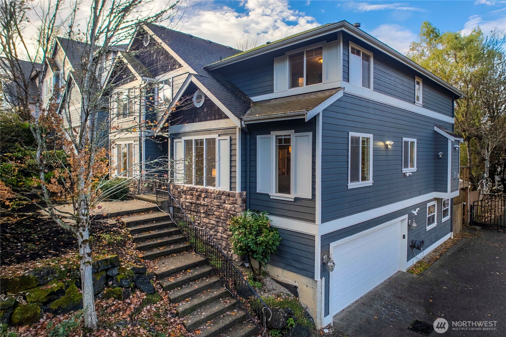 3723 Lincoln Court Northeast Renton, WA 98056 - Photo 36 of 37 a front view of a house with balcony
