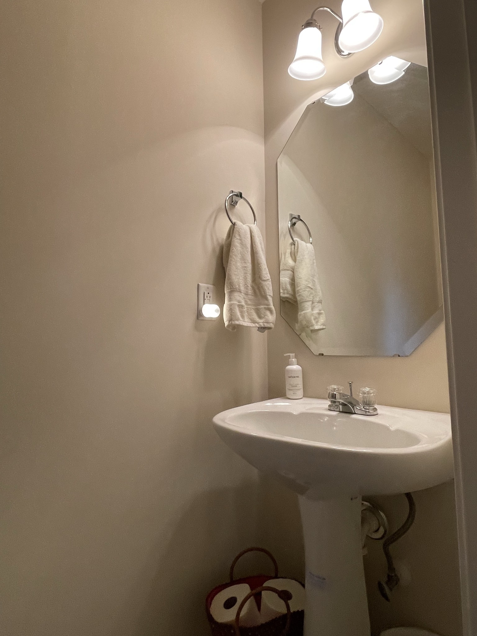 838 Aztec Drive Murfreesboro, TN 37128 - Photo 8 of 15 Gallery Image 8