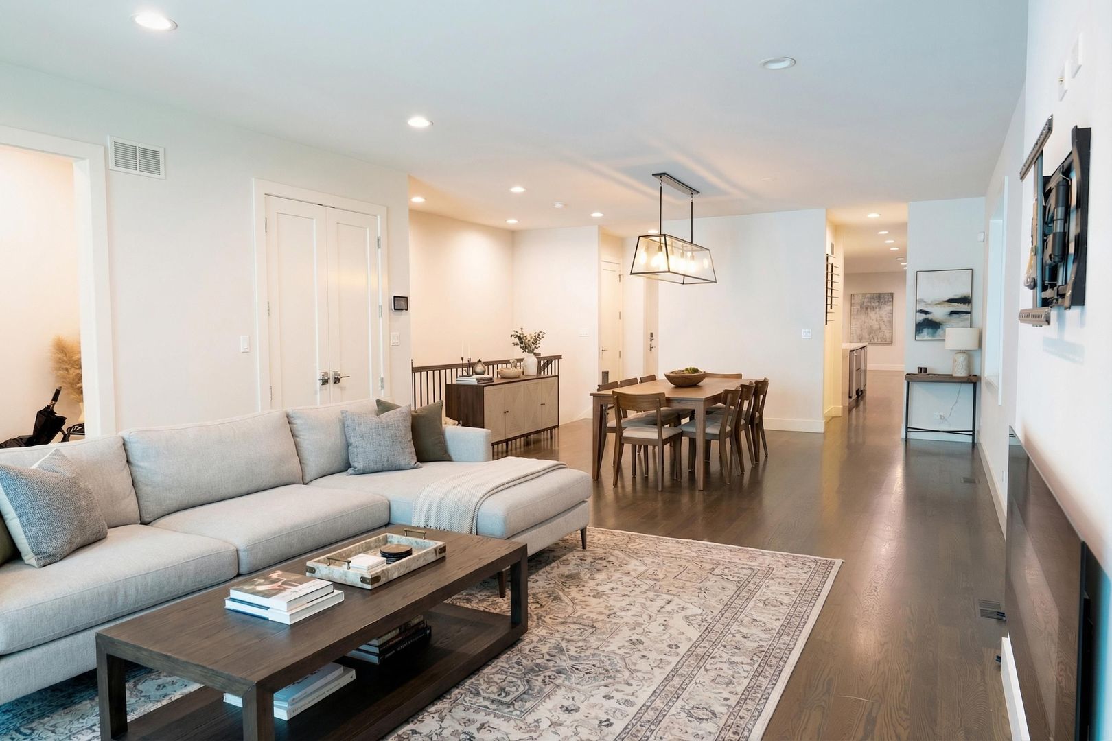 1150 West Hubbard Street, Unit 1E Chicago, IL 60642 - Photo 3 of 26