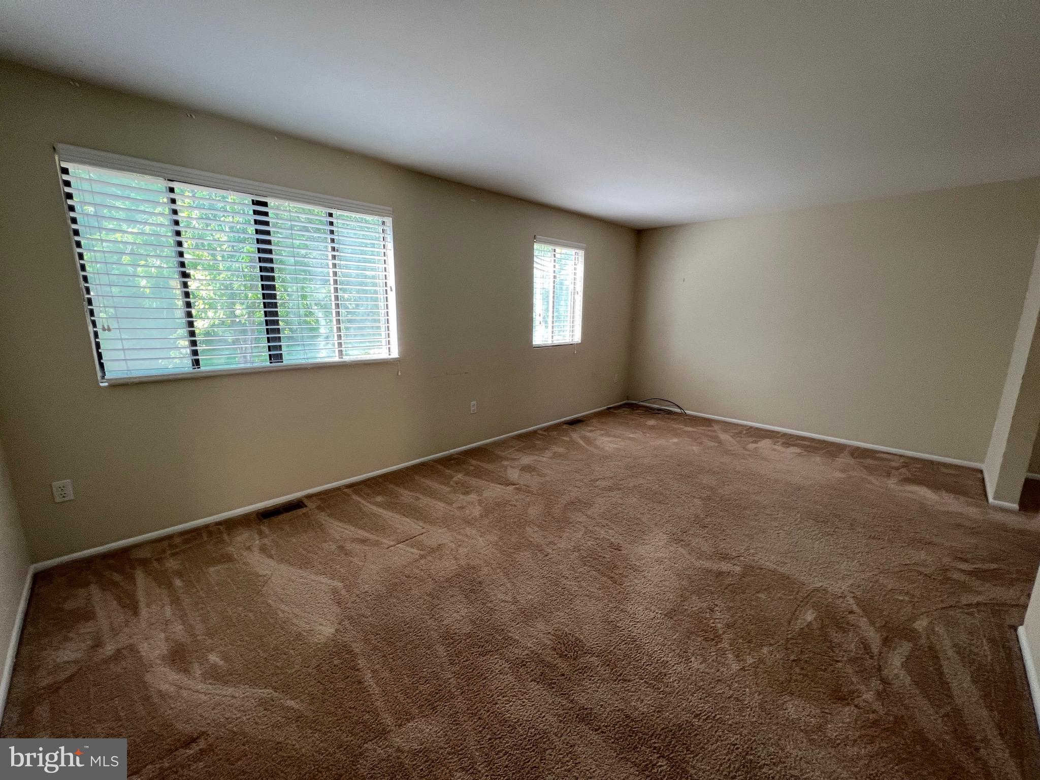 1010 Commanders Way North Annapolis, MD 21409 - Photo 12 of 33 a view of an empty room with a window