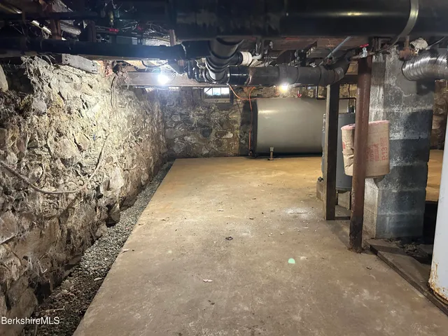 $159,000 | 108 Church Street, Cheshire, MA 01225