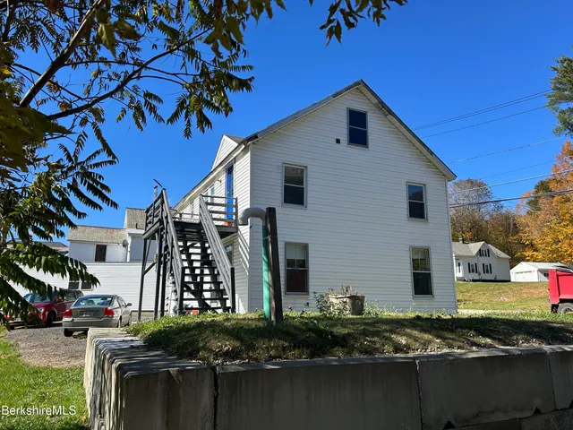 $159,000 | 108 Church Street, Cheshire, MA 01225