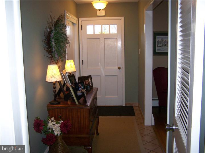 624 General Scott Road Wayne, PA 19087 - Photo 4 of 25 Foyer
