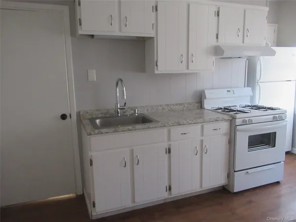 $1,850 | 26 Glass Street, Port Jervis, NY 12771