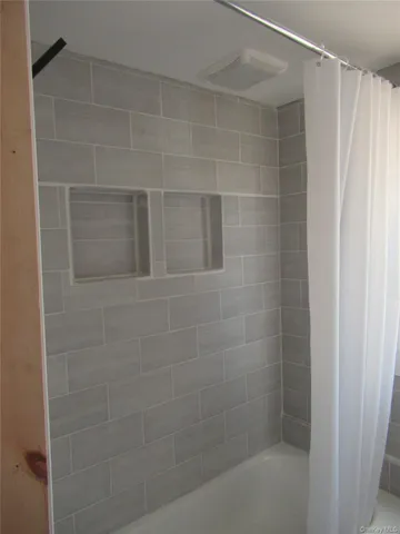 $1,900 | 26 Glass Street, Port Jervis, NY 12771