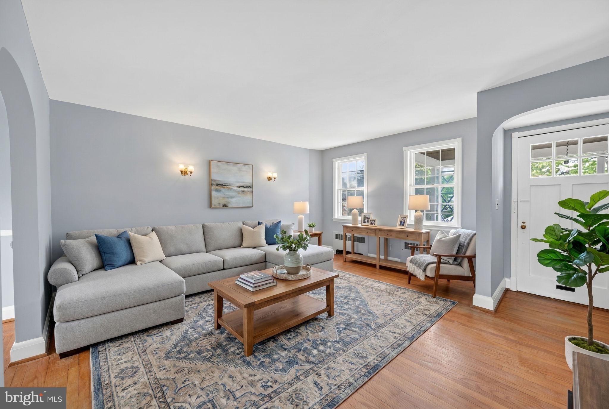 124 Dunkirk Road Baltimore, MD 21212 - Photo 2 of 42 Virtually Staged Living Room