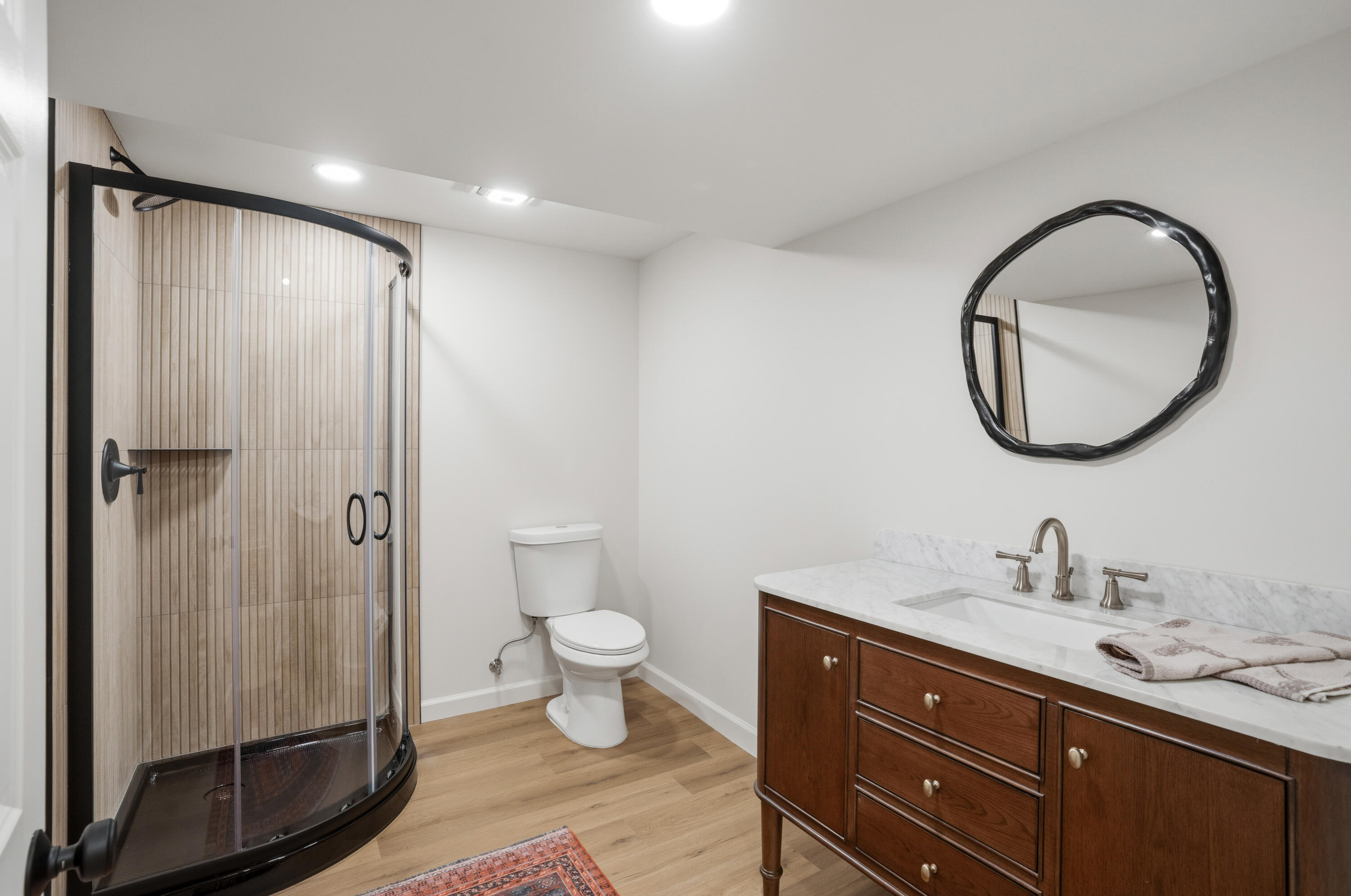 15305 Gebhardt Road Elm Grove, WI 53122 - Photo 42 of 50 Large Bath