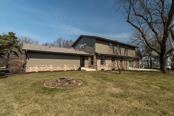 $1,175,000 | 15305 Gebhardt Road, Elm Grove, WI 53122