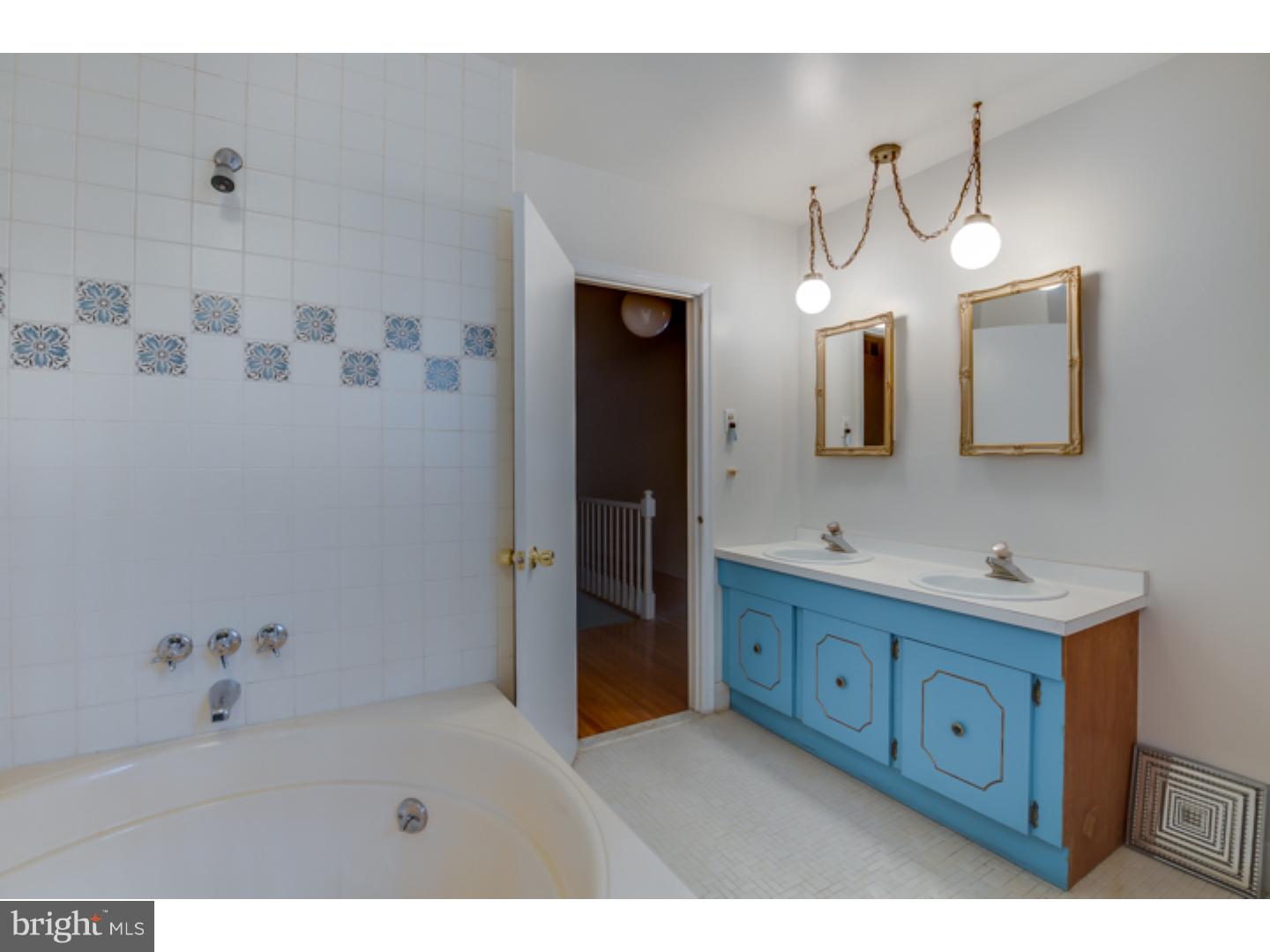 125 Greenvale Road Cherry Hill, NJ 08034 - Photo 18 of 24