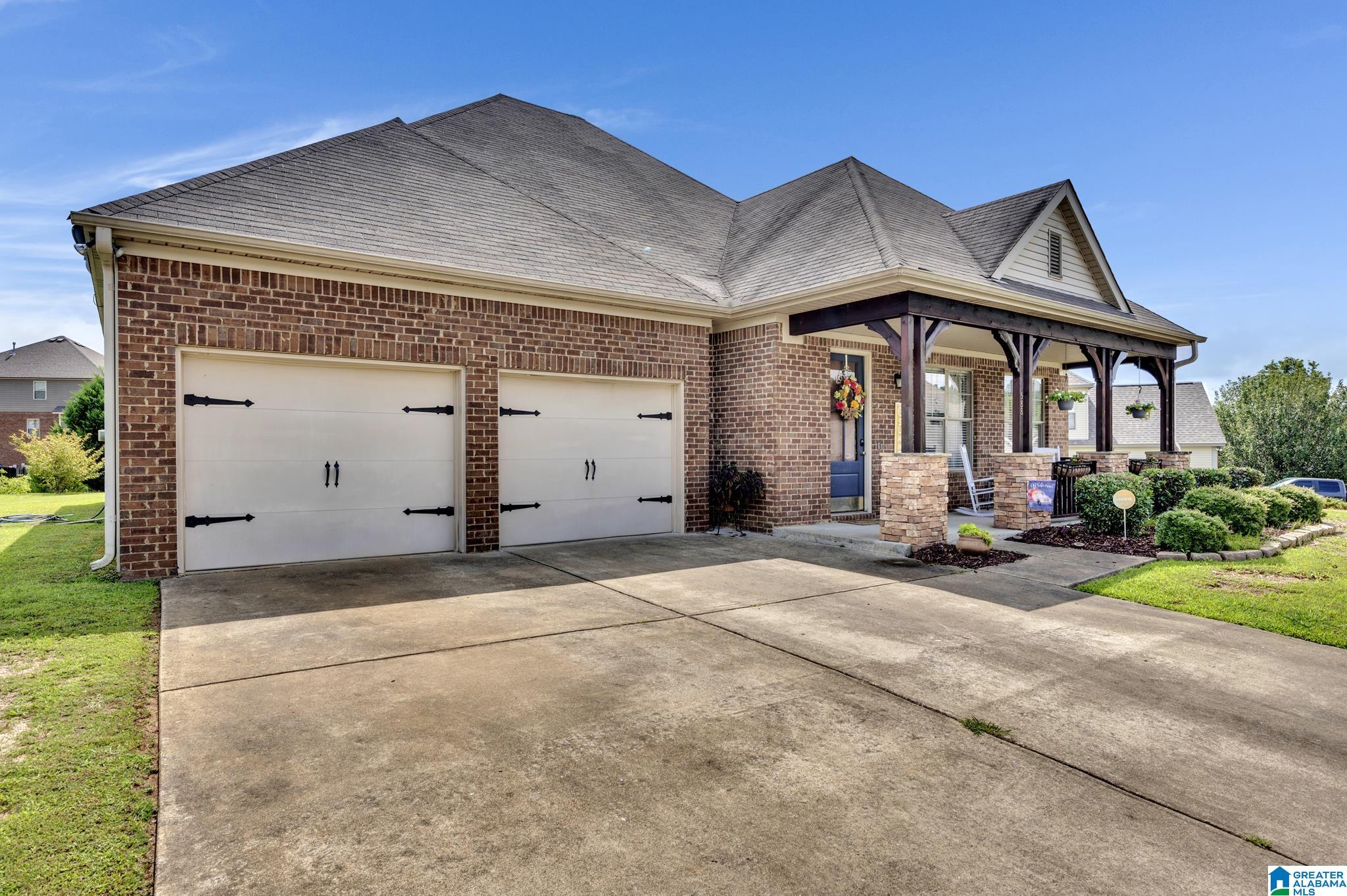 588 Village Springs Lane Springville, AL 35146 - Photo 3 of 35