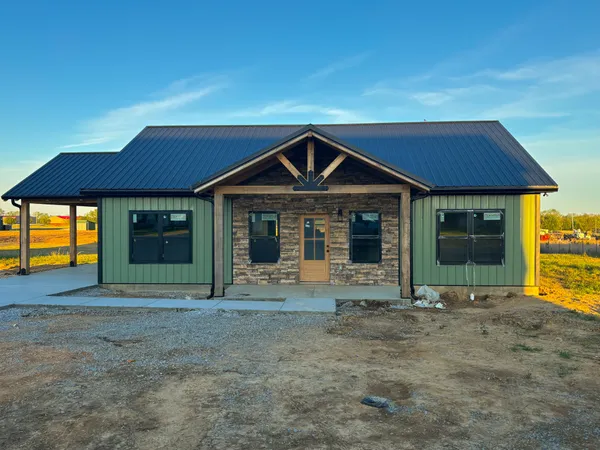 $285,000 | 150 Edgewood Drive, Hohenwald, TN 38462