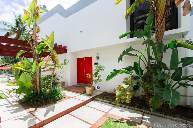 $413,000 | 3031 Northeast 183rd Lane, Unit 31, Aventura, FL 33160