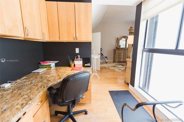 $413,000 | 3031 Northeast 183rd Lane, Unit 31, Aventura, FL 33160