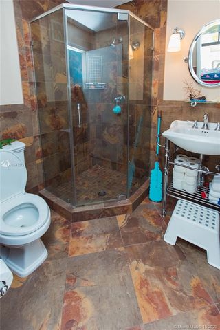 $413,000 | 3031 Northeast 183rd Lane, Unit 31, Aventura, FL 33160