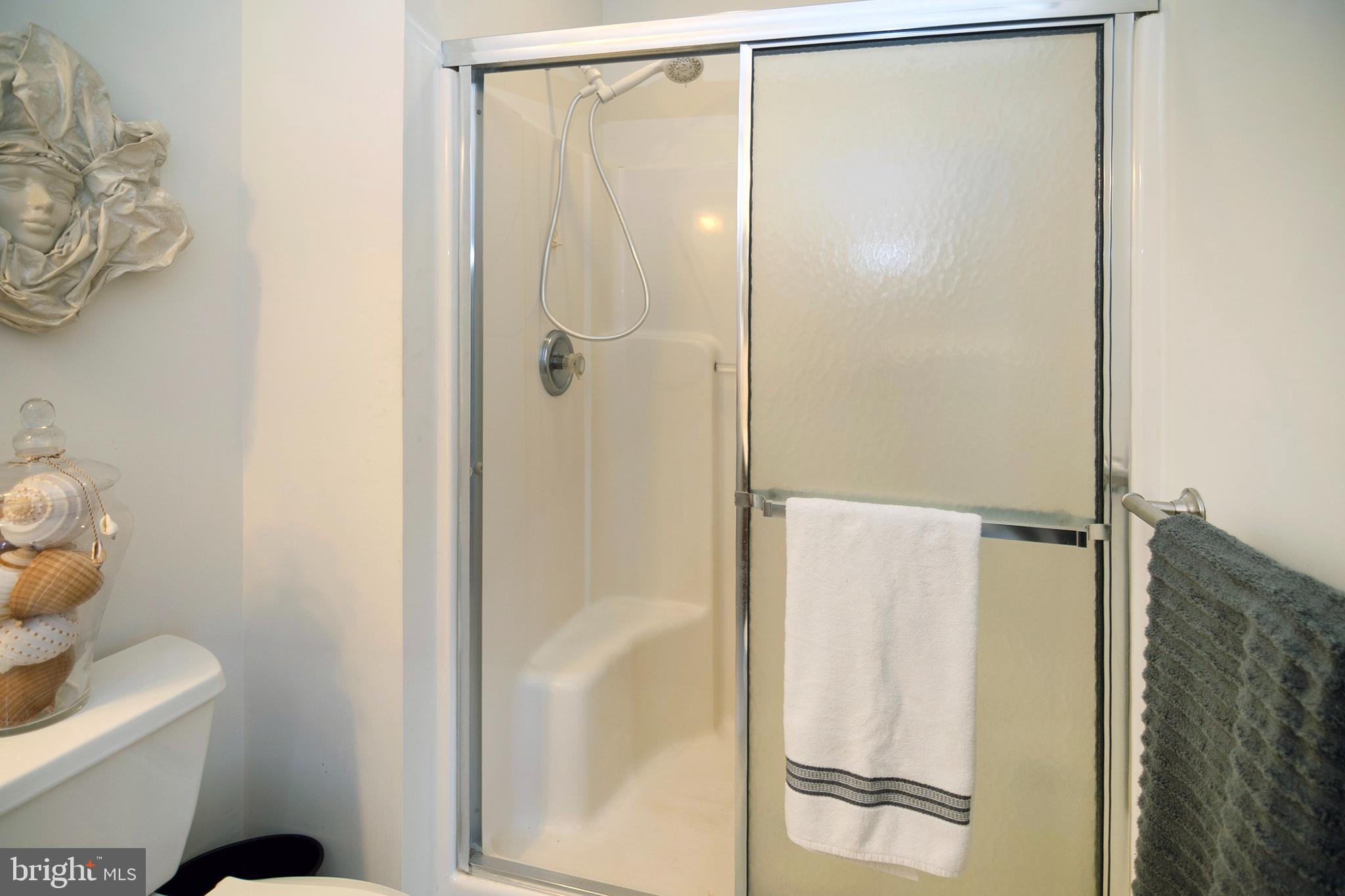 575 Riviera Drive Williamstown, NJ 08094 - Photo 23 of 46 Master Bathroom
