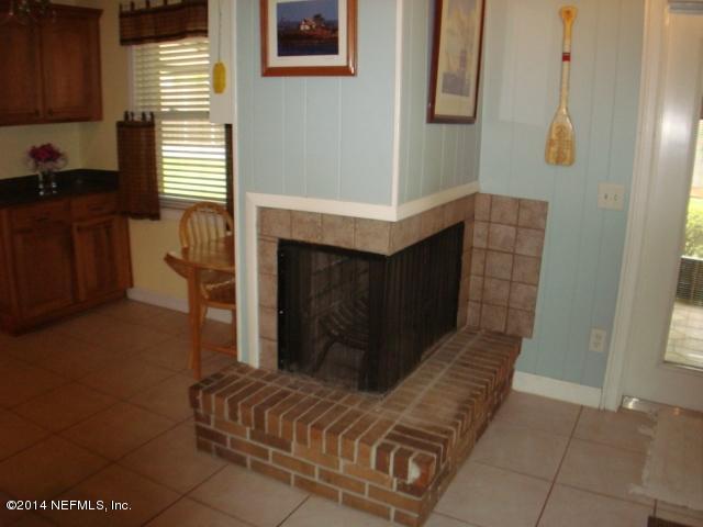 3980 Heidi Road West Jacksonville, FL 32277 - Photo 26 of 46 a living room with furniture