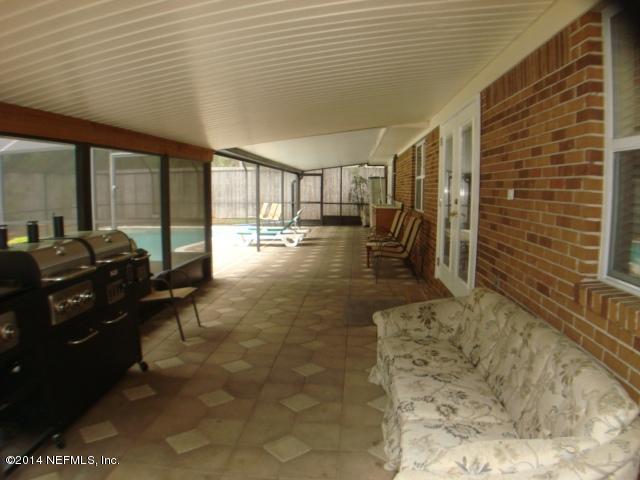3980 Heidi Road West Jacksonville, FL 32277 - Photo 10 of 46 a lobby with furniture and window