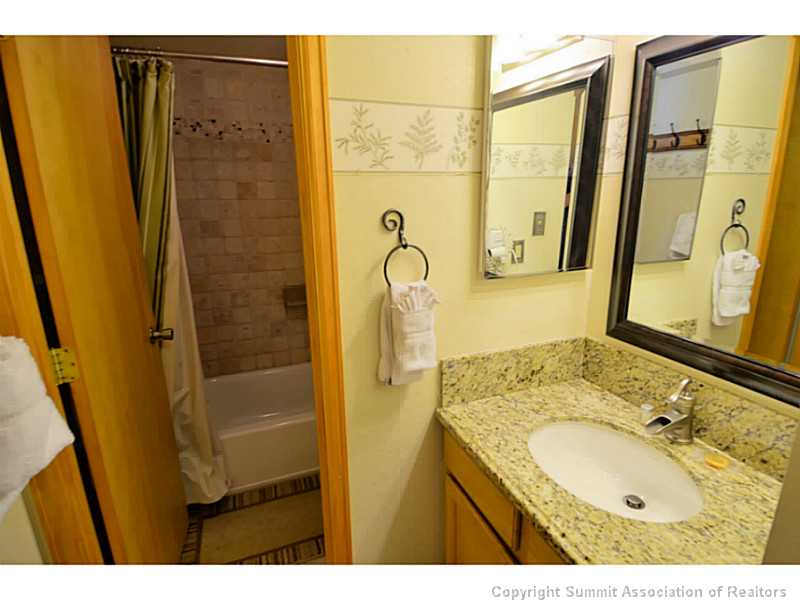 373 Wild Irishman Road, Unit 1076 Keystone, CO 80435 - Photo 19 of 25 Bathroom. Updated bathroom