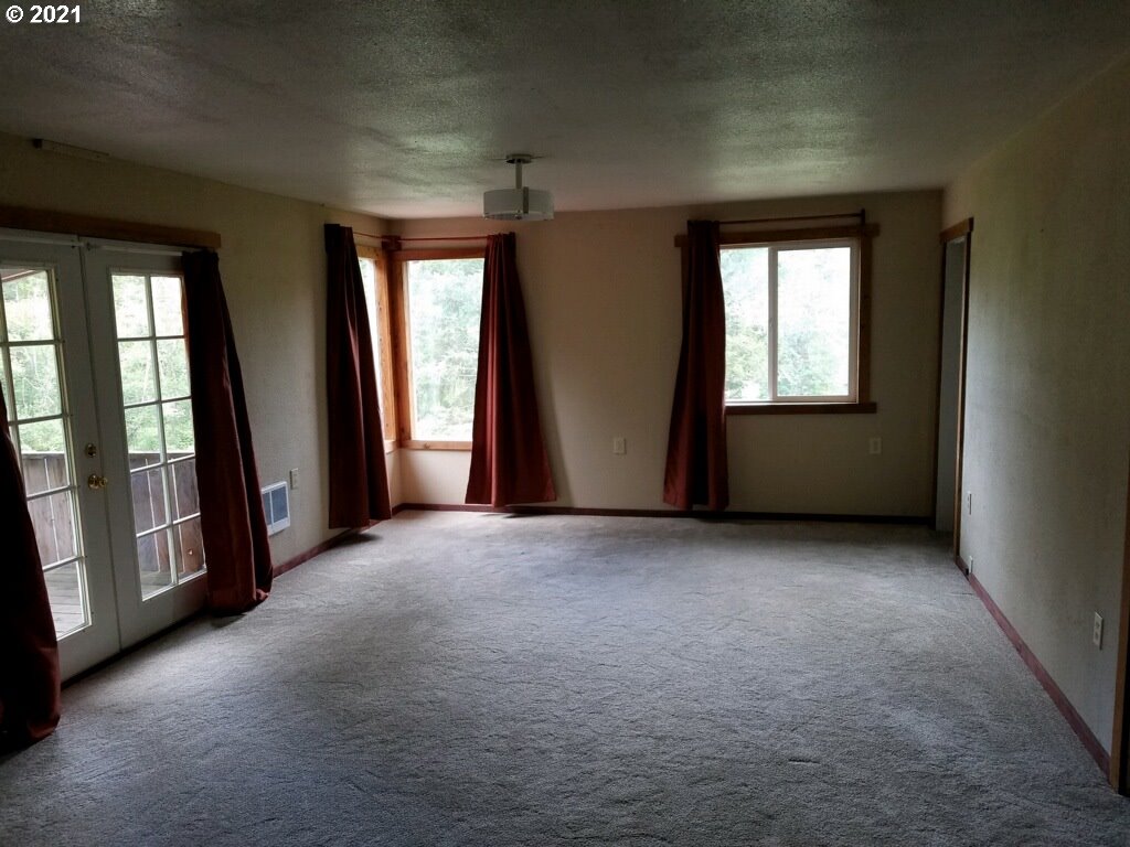 112 Manning Road Stevenson, WA 98648 - Photo 12 of 30