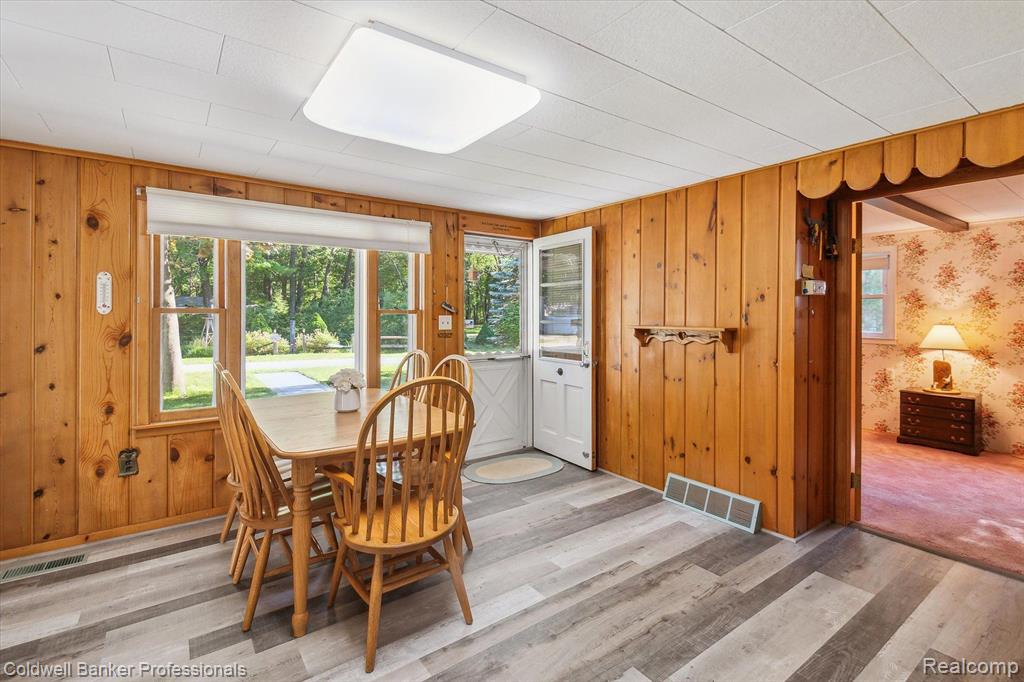 4570 North Loop Road Caseville, MI 48725 - Photo 6 of 43