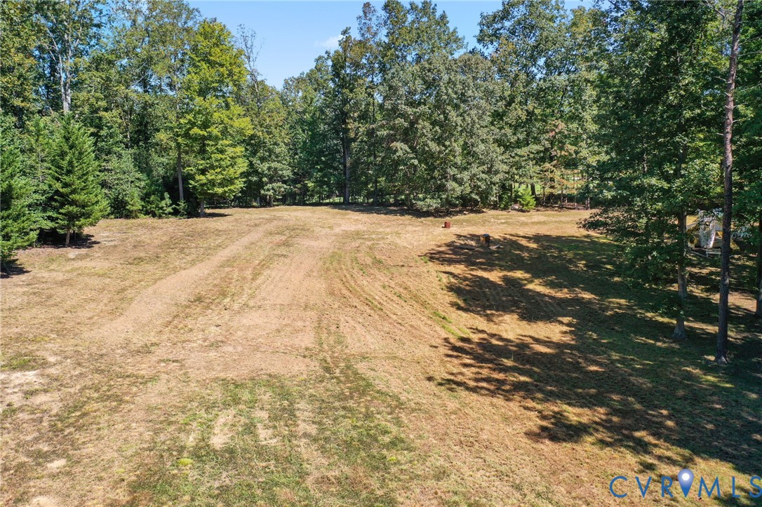 321 1st Flite Lane Manakin-Sabot, VA 23103 - Photo 8 of 11 a view of outdoor space and yard