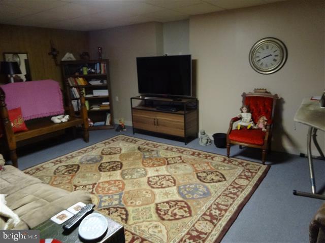 274 Smith Road Shippensburg, PA 17257 - Photo 14 of 23 Family Room