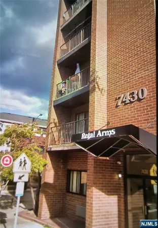 $479,999 | 7430 John F. Kennedy Boulevard, Unit 103, North Bergen, NJ 07047