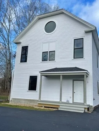 $2,100 | 33 West Main Street, Unit A, Groton, MA 01450