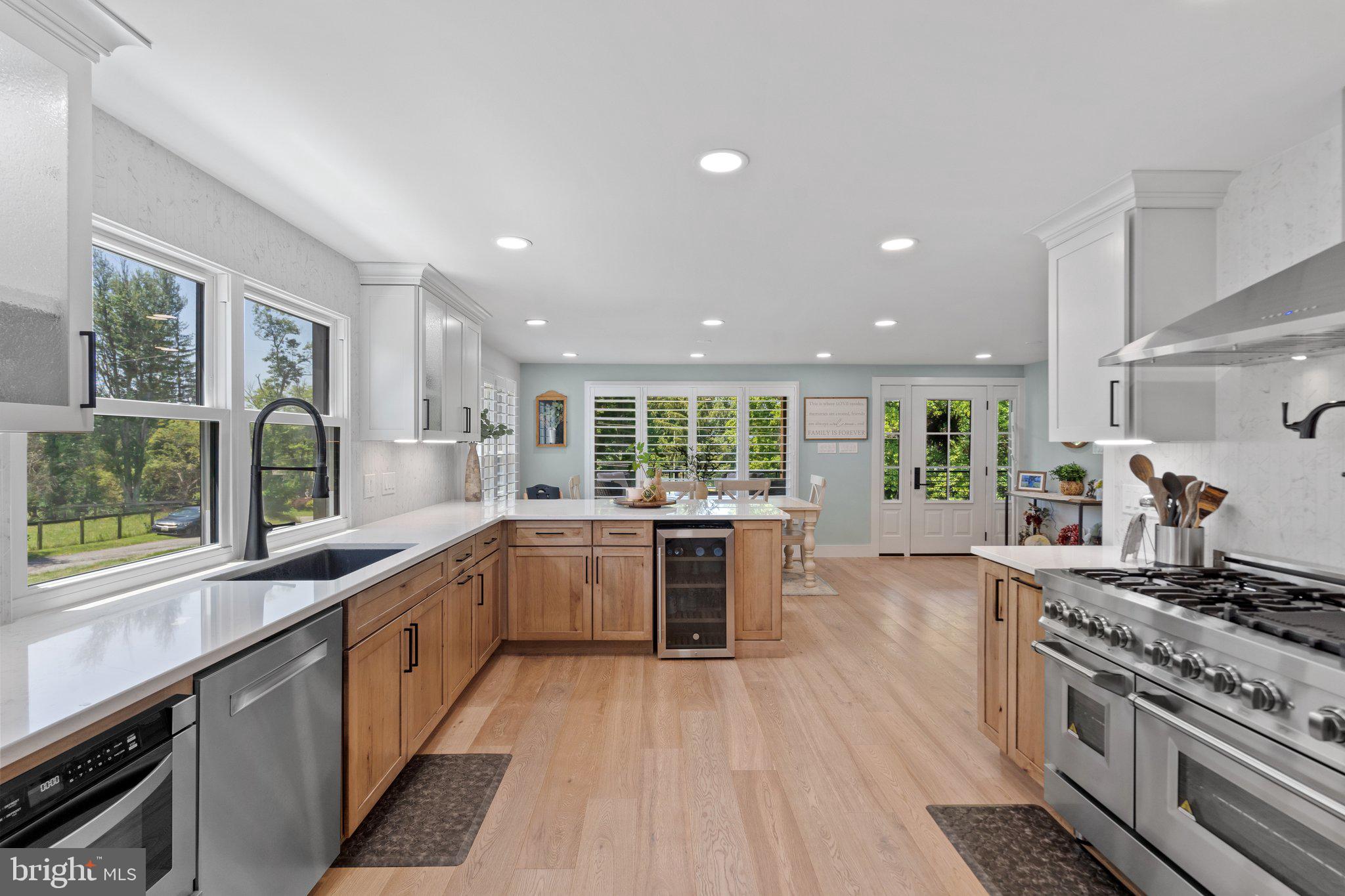 23354 Watson Road Leesburg, VA 20175 - Photo 15 of 58 Kitchen Windows and Recessed Lighting