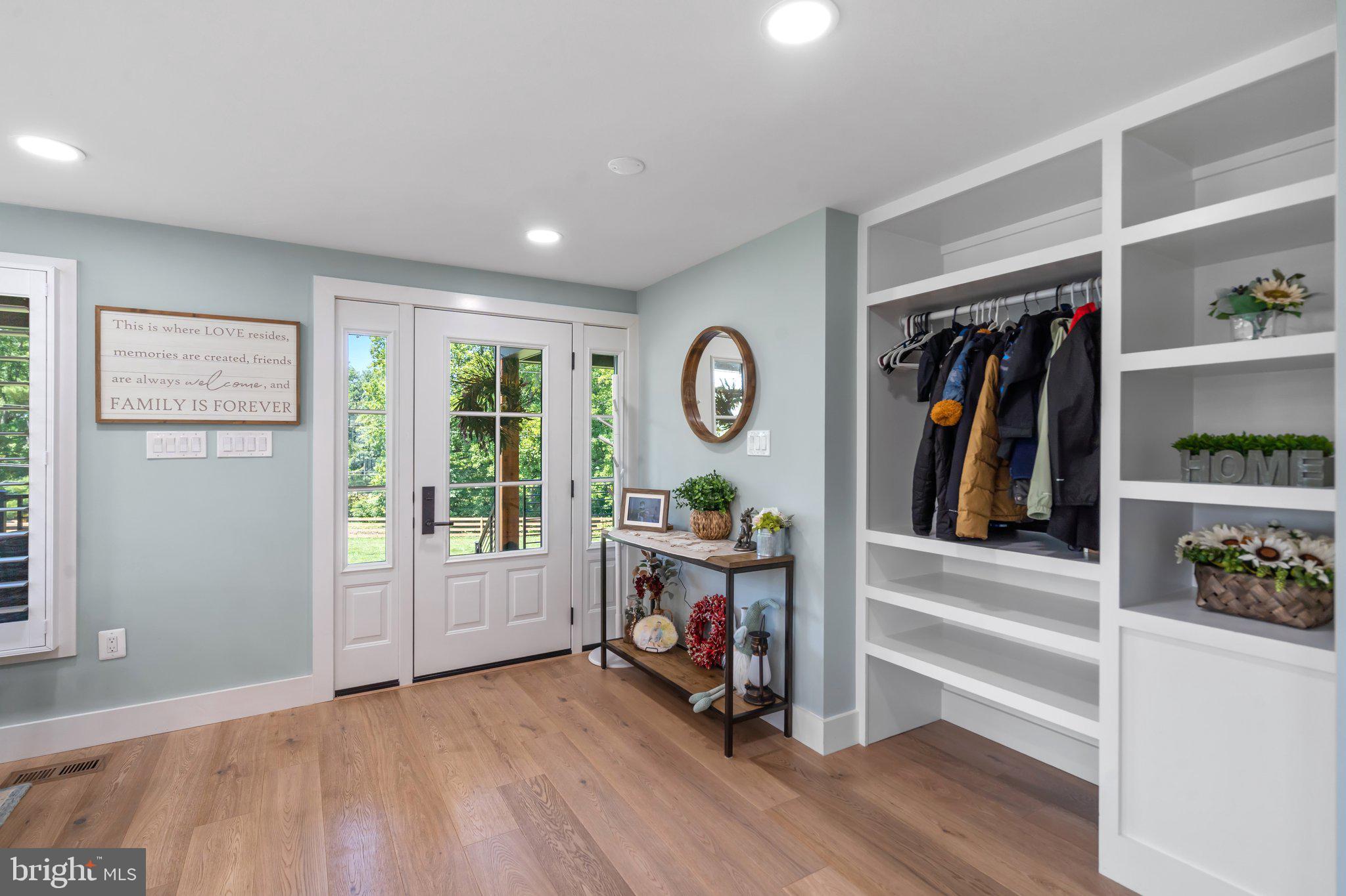 23354 Watson Road Leesburg, VA 20175 - Photo 9 of 58 Custom Built-ins