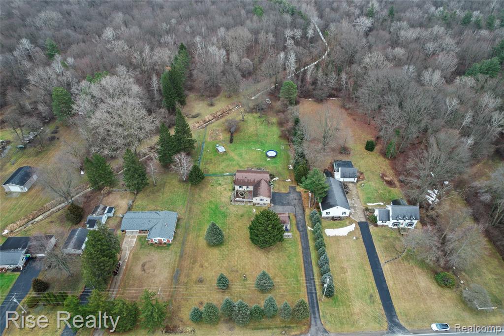 6473 Sheridan Road Saginaw, MI 48601 - Photo 35 of 42 Gallery Image 35