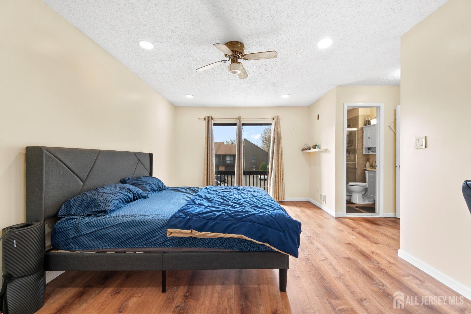 272 Westgate Drive Edison, NJ 08820 - Photo 34 of 47 a bedroom with a bed and window