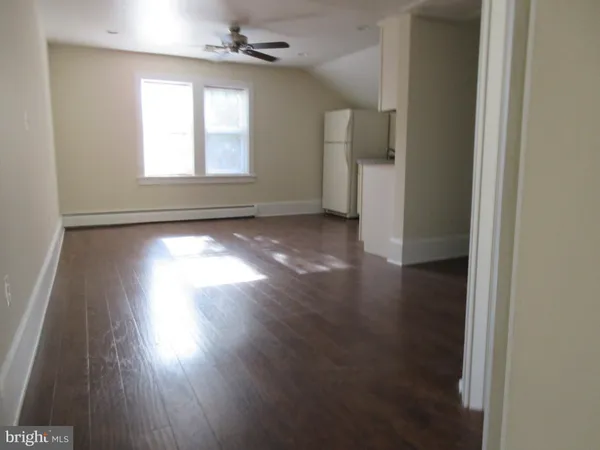 $1,900 | 426 4th Avenue, Haddon Heights, NJ 08035