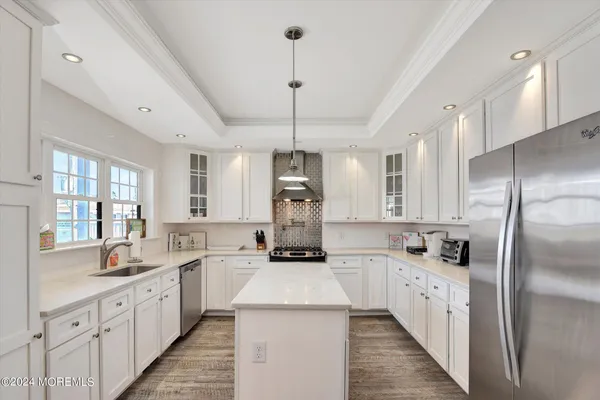 a view of a house with a garage