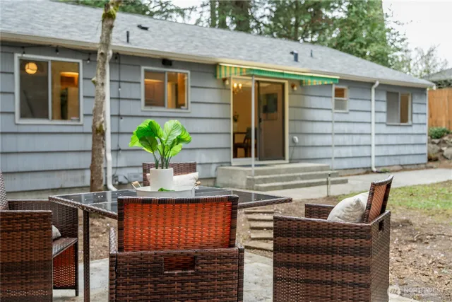 $750,000 | 17104 Dayton Avenue North, Shoreline, WA 98133