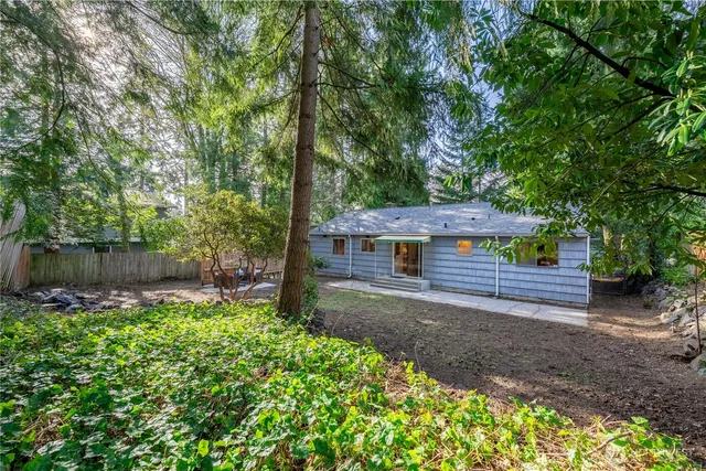 $750,000 | 17104 Dayton Avenue North, Shoreline, WA 98133