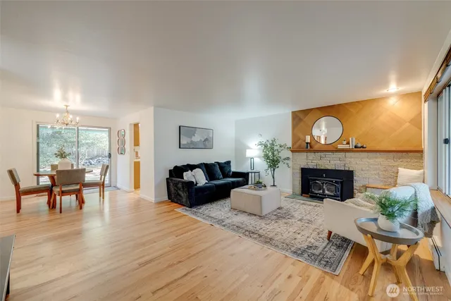 $750,000 | 17104 Dayton Avenue North, Shoreline, WA 98133