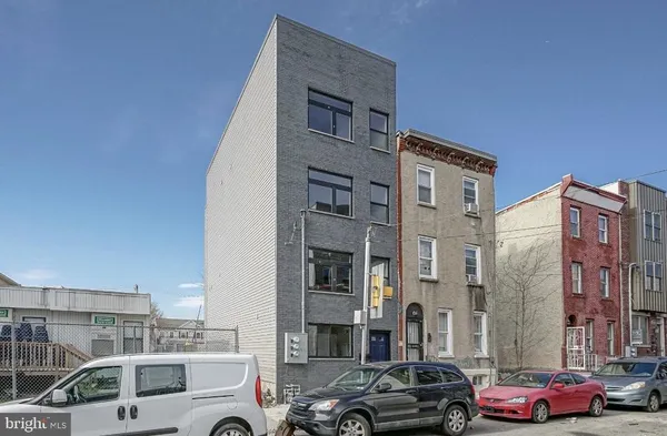 $3,590 | 1702 North Gratz Street, Unit 2, Philadelphia, PA 19121