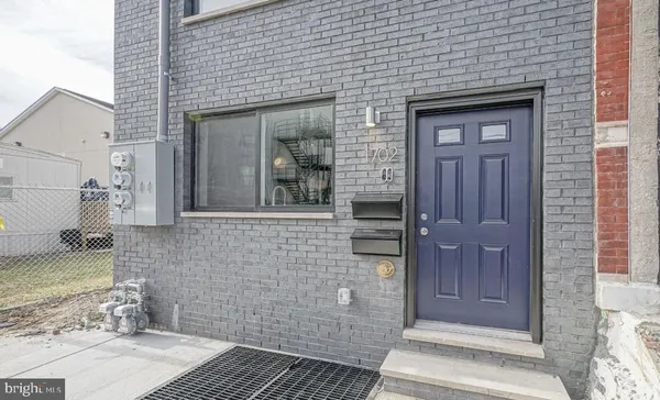 $3,590 | 1702 North Gratz Street, Unit 2, Philadelphia, PA 19121