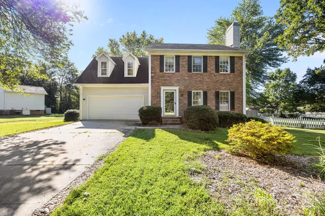 $469,000 | 705 Woodhill Drive, Fletcher, NC 28732