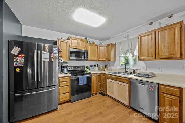 $469,000 | 705 Woodhill Drive, Fletcher, NC 28732