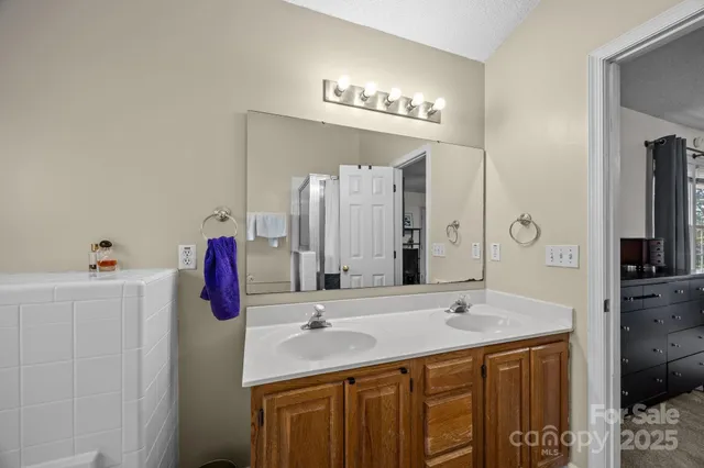 $469,000 | 705 Woodhill Drive, Fletcher, NC 28732