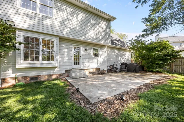 $469,000 | 705 Woodhill Drive, Fletcher, NC 28732